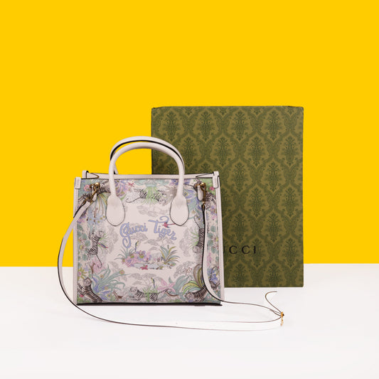 Shanghai Savanah Tiger Tote Bag With OG Magnetic Box & Dust Bag & (White - 1024)