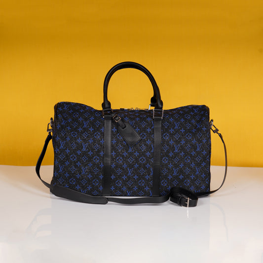 Keepall Bandoulire NBA Edition Premium Monogram Unisex Duffle Bag With Dust Bag & Accessories (Black Blue - 681)
