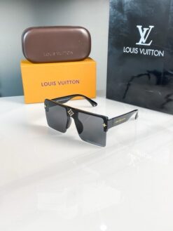 Louis vuitton black 33