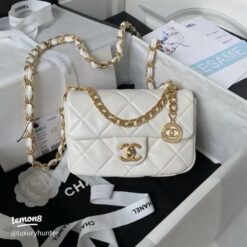 Chanel Pre owned Boy Bag Medium Chevron Caviar Leather with box 1891